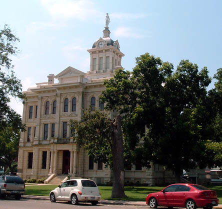 Photo of Milam County Courthouse in Cameron Texas